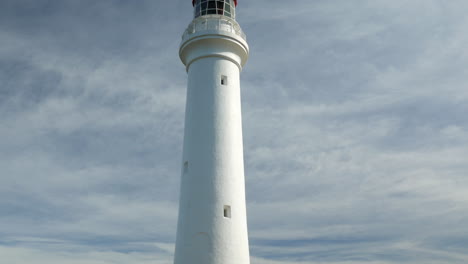 Old-Australian-Lighthouse.-PAN-UP.-MEDIUM-SHOT