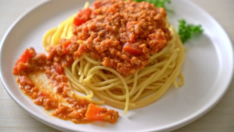 Spaghetti-Bolognese-Schweinefleisch-Oder-Spaghetti-Mit-Gehacktem-Schweinefleisch-Tomatensauce---Italienische-Küche