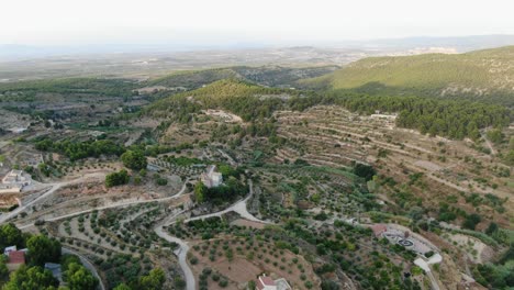 Luftaufnahme,-Wegschuss,-Malerischer-Blick-Auf-Die-Städte-Aledo,-Alhama,-Totana,-Mula-Und-Pliego-In-Murcia-In-Der-Sierra-Espuna-In-Spanien