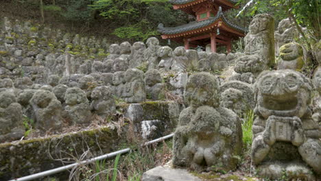 Templo-Otagi-Nenbutsu-ji-Cerca-De-Kioto-En-Japón