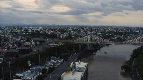 Schrägseilbrücke-über-Den-Fluss-Ozama-In-Santo-Domingo,-Dominikanische-Republik