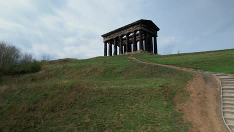 Old-Timber-Steps-To-The-Penshaw-Monument-In-The-Summit-Of-Mountain-Hill-In-England,-UK
