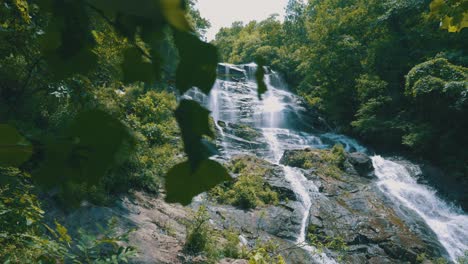 Epic-reveal-of-Amicalola-Falls,-the-largest-waterfall-in-all-of-Georgia-–-towering-over-the-area-at-729-feet-tall
