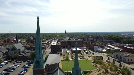Flying-Over-First-Presbyterian-Church-Towards-Montgomery-County-Court-In-Clarksville,-Tennessee