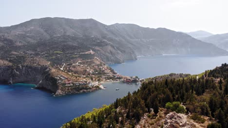 Magnificent-Mountain-And-Sea-View-Of-Assos-Village-In-Cephalonia-Greece---aerial-shot