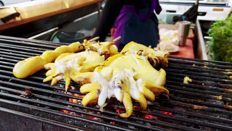 Fresh-grilled-squid-on-a-coal-stove-seafood-grilled-Thai-street-food