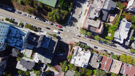 Topdown-ansicht-Der-Krummsten-Straße-In-Lombard-In-San-Francisco,-Kalifornien-Usa