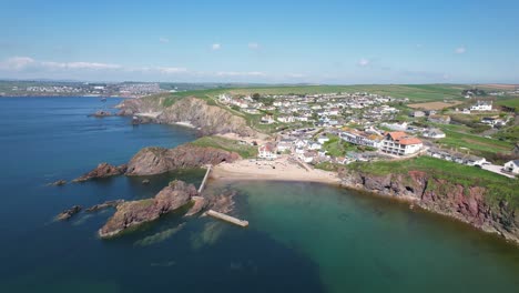 Hope-Cove-Kleines-Dorf-Am-Meer-Auf-Devon-Atemberaubende-Küste-England-Drohne-Luftbild