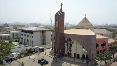 Aufnahme-Der-Katholischen-Kirche-In-Abuja,-Nigeria