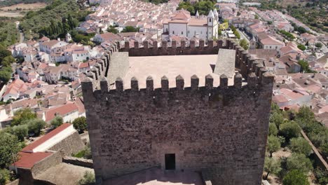 Tower-of-Castle-in-civil-parish-of-Santa-Maria-da-Devassa,-Castelo-de-Vide-in-Portugal