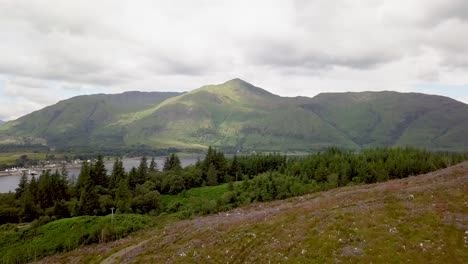 Antena-Ascendente-Revelan-Vista-De-Escocés-Sgurr-Dhomnuill-Montaña-Ardgour-Más-Alta-En-Escocia