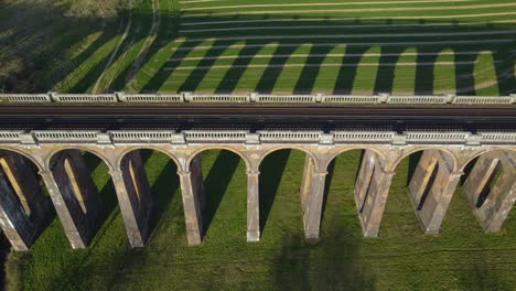 Ouse-Valley-or-Balcombe-viaduct,-Sussex-in-England,-UK