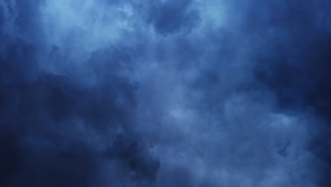 Timelapse-Nubes-Azul-Oscuro-Y-Tormenta