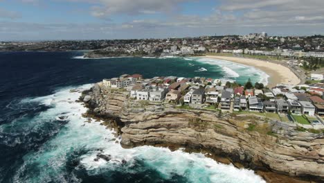 Ben-Buckler-Point-close-to-Bondi-Beach-with-Sydney-skyscrapers-in-background