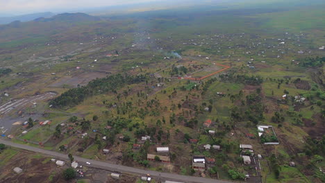Dörfer-Punktieren-Grüne-Landschaft-Auf-Dem-Flug-Westlich-Der-Drc-stadt-Goma-Afrika