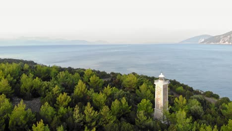 Venetian-Lighthouse-Near-Fiskardo-Fishing-Harbour-Town-In-Cephalonia-Island,-Greece