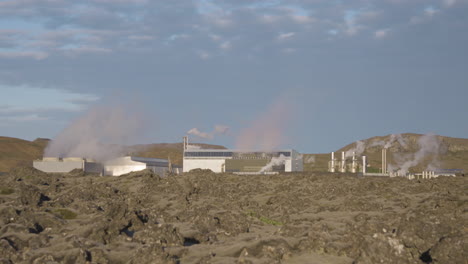Wide-shot-of-Blue-Lagoon-Geothermal-Facility-producing-renewable-energy,-Iceland