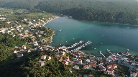 Playa-De-Mel,-Isla-De-Rab,-Croacia