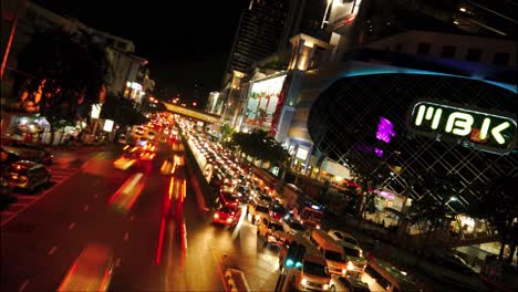 Impresionante-Atasco-De-Tráfico-De-Lapso-De-Tiempo-En-El-Centro-Comercial-Mbk-De-Bangkok---Thailande
