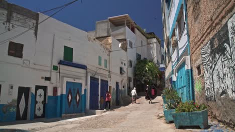 Street-life-in-Taghazout-Morocco