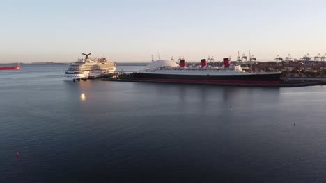 Aerial-shot-of-docking-Queen-Mary