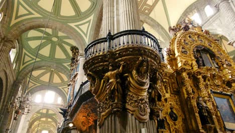Die-Goldene-Höhle-Metropolitane-Kathedrale-Mexiko-stadt-Kirche-Königliche-Kapelle-Historisches-Zentrum-Cdmx-Altar-Der-Könige
