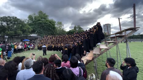 shot-of-unam-graduates-in-preparation-for-the-official-generation-photo