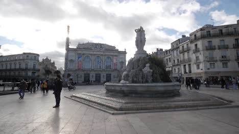 Fountain-of-the-three-graces-Montpellier-establishing-gimbal-shot