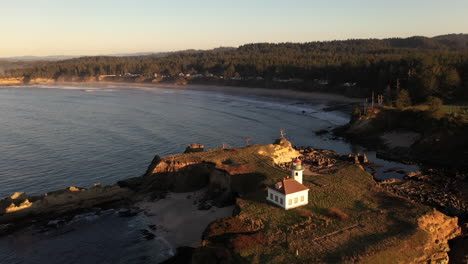 Cape-Arago-Lighthouse,-Southern-Oregon-Coast