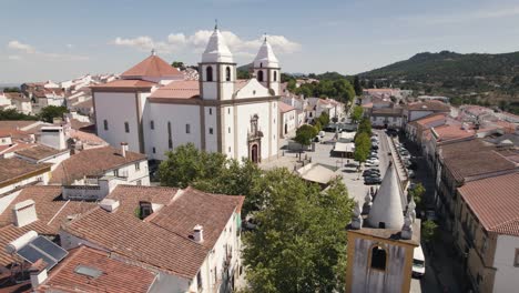Kirche-Santa-Maria-Da-Devesa,-Castelo-De-Vide-In-Portugal