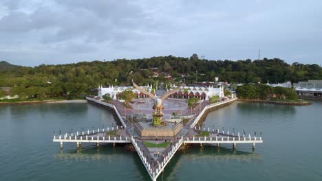 Aerial-view-of-Eagle-Square-in-Langkawi,-near-the-Kuah-port