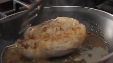 Pan-fried-chicken-breast-in-a-skillet-food-at-home