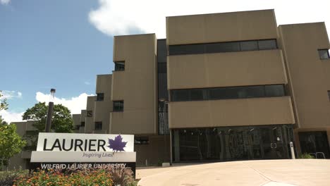 Exterior-of-Sir-Wilfred-Laurier-University-with-sign