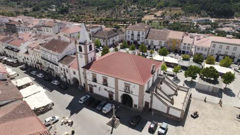 Aerial-view-over-Castelo-de-vide-City-hall-Building-at-Dom-Pedro-V-Square,-Alentejo