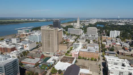 Downtown-Baton-Rouge,-Louisiana-and-Capitol-Building-Aerial-Orbiting-Right