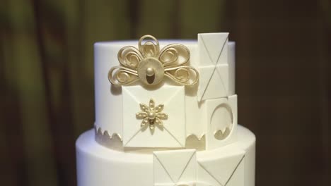 Decorative-wedding-cake-detail-with-classic-ornaments-details