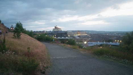 Calton-Hill-View-Edinburgh-Sonnenuntergang-Zeit-Licht-Stadtbild-Schottland