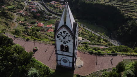 fantastic-close-up-shot-to-the-Capela-de-Nossa-Senhora-de-Fátima,-Sao-Vicente-on-the-island-of-Madeira-and-on-a-sunny-day
