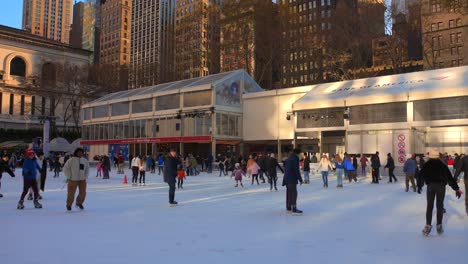 Ice-Skating-Rink-at-Bryant-Park-during-the-Holidays-in-New-York-City