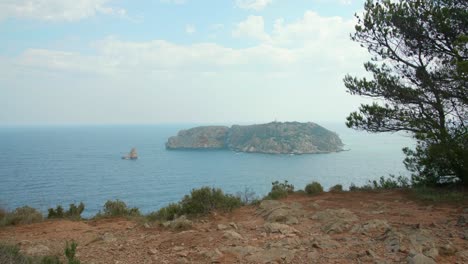 Beautiful-panoramic-view-of-Medes-Islands-in-the-distance-in-Estartit,-Catalonia,-Spain