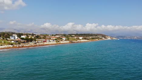 Vista-Del-Mar-Jónico-Y-La-Playa-De-Arena-Roja-De-Megas-Lakkos-En-La-Isla-De-Kefalonia,-Grecia