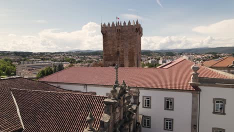 Oficinas-De-Turismo-Y-Museo-Regional-Flaviense-Vista-Exterior,-Portugal