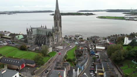 St.-Colmans-Kathedrale,-Cobh,-Irland