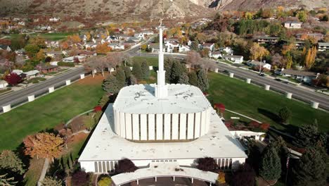 Aerial-Drone-Pullback-shot-of-the-Provo-LDS-Mormon-Temple-in-Utah-County