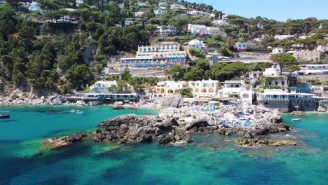 Capri,-Italien--:-Faraglioni-Und-Inselpanorama-Vom-Marina-Piccola-Beach