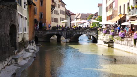 Tilt-up-shot-of-A-water-channel-in-Annecy,-France,-during-the-Coronavirus-pandemia