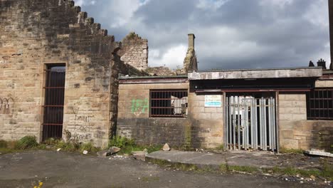 Old,-ruined-buildings-on-the-site-of-the-old-Hartwood-Hospital