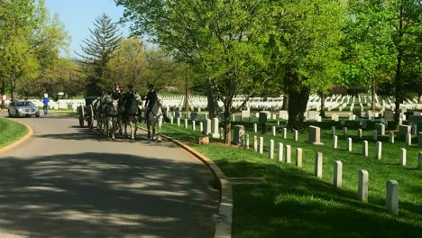 The-Caisson-platoon-funeral-procession-is-a-honorable,-sacred-tradition-at-Arlington-Cemetery