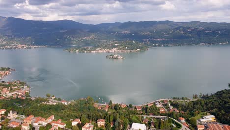 Panoramablick-Von-Oben-Auf-Die-Insel-San-Giulio-Oder-St.-Julius-In-Italien