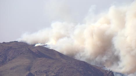 Fuego-De-Calwood-Ardiendo-En-La-Cordillera-Frontal-Del-Norte-De-Colorado